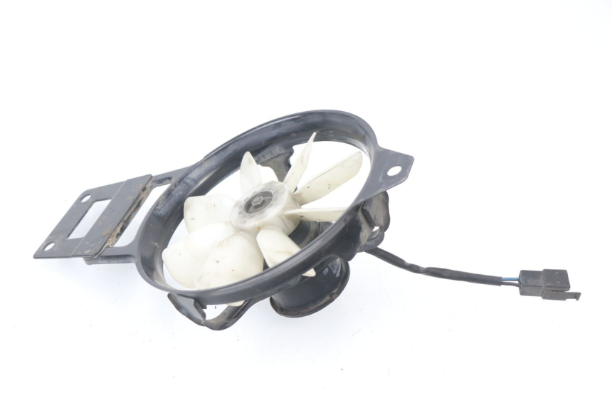 photo de VENTILATOR KAWASAKI GPZ S 500 (1994 - 2005) - Alternative Perspektive