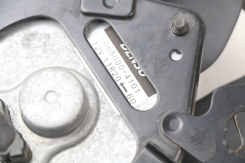 photo de VENTILATOR SUZUKI GSX-R GSXR K16 1000 (2012 - 2016) - Zoom auf Gebrauchszustand