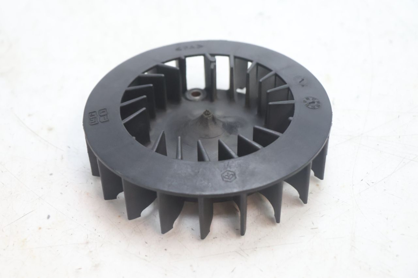 photo de VENTILATOR PIAGGIO LIBERTY 50 (1998 - 2003) - Zoom auf Gebrauchszustand