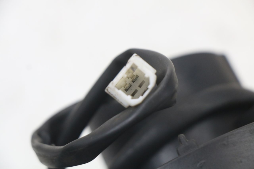 photo de LüFTER PIAGGIO MP3 LT 400 (2007 - 2012) - Details der Befestigungspunkte