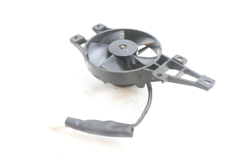 photo de VENTILATOR PIAGGIO MP3 500 (2016 - 2018) - Alternative Perspektive