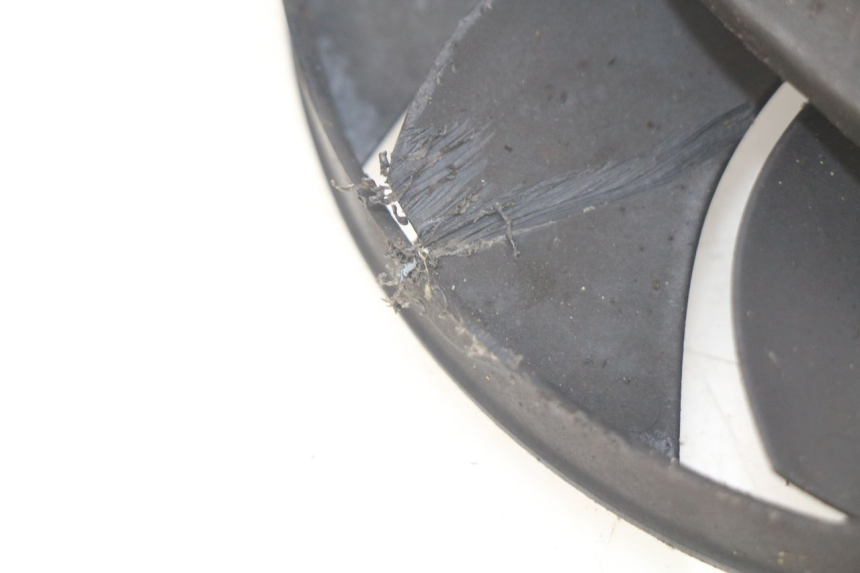 photo de LüFTER YAMAHA MT-07 MT07 ABS 700 (2014 - 2017) - Zoom auf Gebrauchszustand