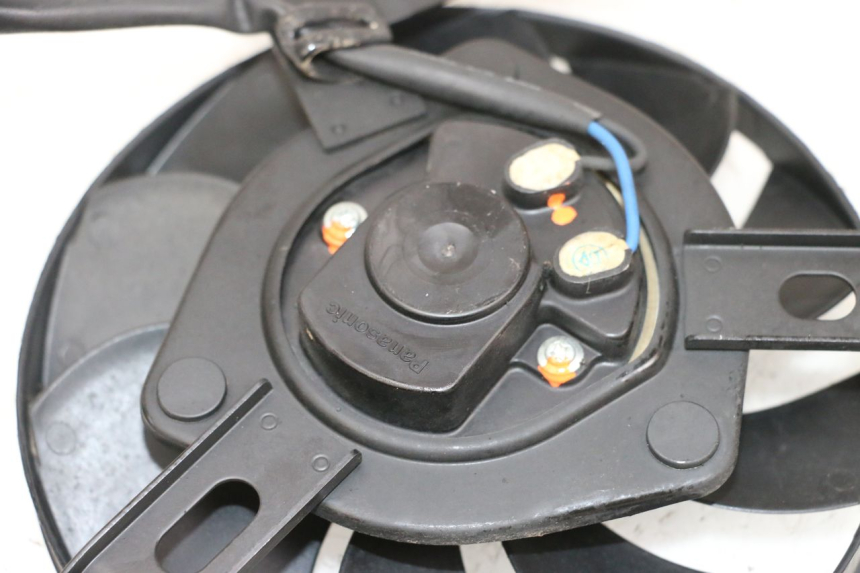 photo de VENTILATOR YAMAHA MT-07 MT07 ABS 700 (2018 - 2020) - Zoom auf Gebrauchszustand