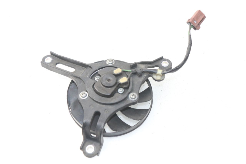 photo de VENTILATOR HONDA NSS EX FORZA 250 (2005 - 2013) - Zoom auf Gebrauchszustand