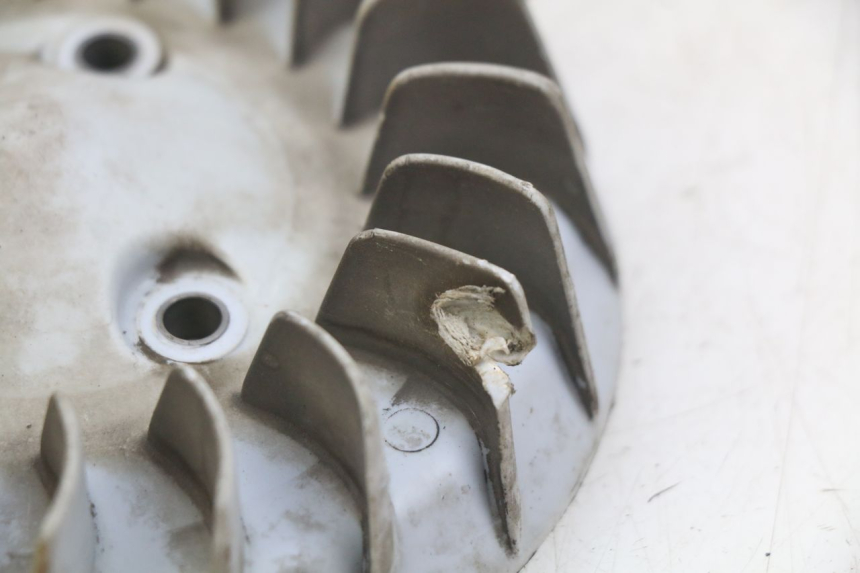 photo de LüFTER MBK OVETTO 2T 50 (2007 - 2017) - Zoom auf Gebrauchszustand