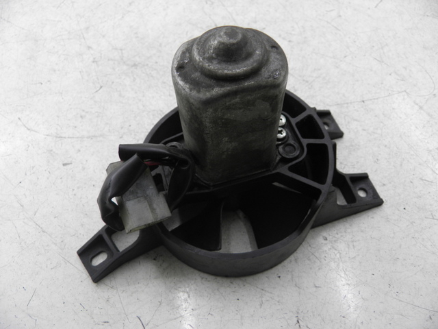 photo de VENTILATOR PIAGGIO X9 250 (2000 - 2002) - Detailansicht des Bauteils