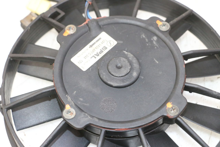 photo de VENTILATOR TRIUMPH SPRINT 900 (1995 - 1998) - Technische Nahaufnahme