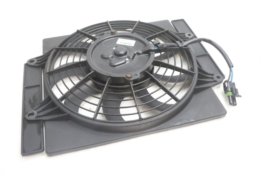 photo de VENTILATOR CAN-AM SPYDER RS 1000 (2008 - 2012) - Alternative Perspektive