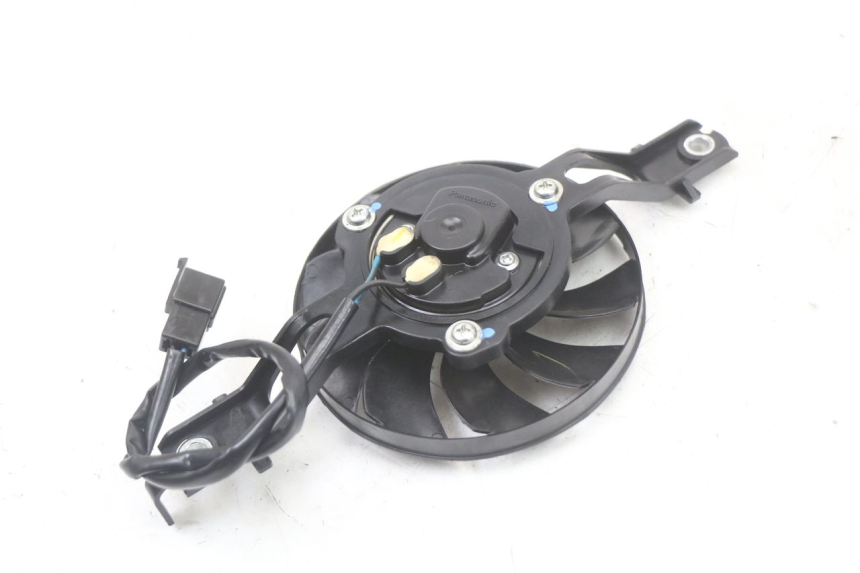 photo de VENTILATOR SUZUKI BURGMAN 125 (2018 - 2021) - Zoom auf Gebrauchszustand