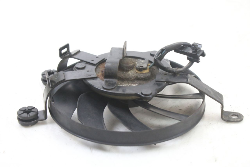 photo de VENTILATOR SUZUKI GSX F GSXF 650 (2007 - 2015) - Alternative Perspektive
