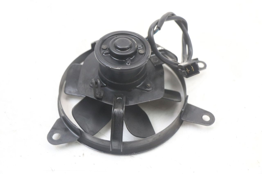 photo de LüFTER SUZUKI SV S 650 (1999 - 2002) - Alternative Perspektive