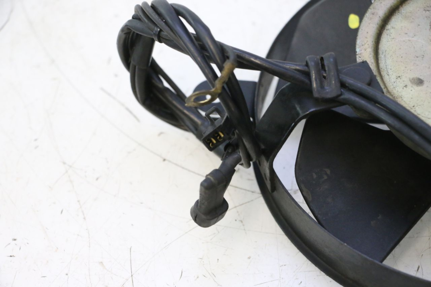 photo de VENTILATOR HONDA VFR FI RC46 800 (1998 - 2001) - Zoom auf Gebrauchszustand