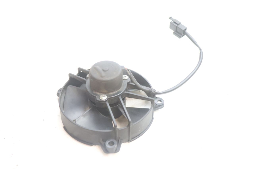 photo de LüFTER YAMAHA YP MAJESTY 125 (2002 - 2006) - Zoom auf Gebrauchszustand