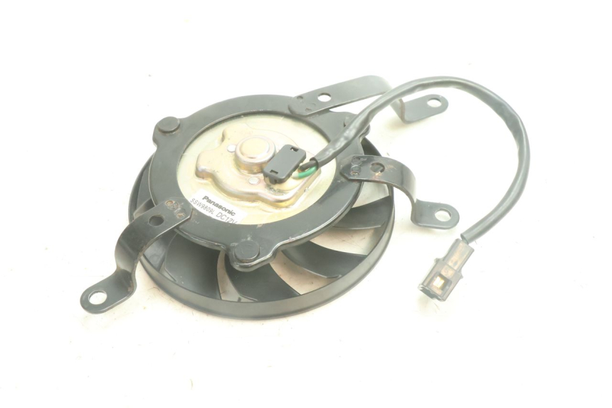 photo de VENTILATOR YAMAHA YZF R6 600 (2008 - 2009) - Zoom auf Gebrauchszustand
