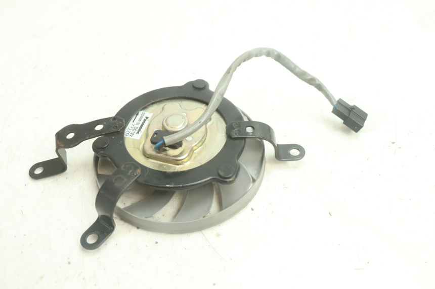 photo de VENTILATOR YAMAHA YZF R6 600 (2008 - 2009) - Gesamtansicht des Produkts