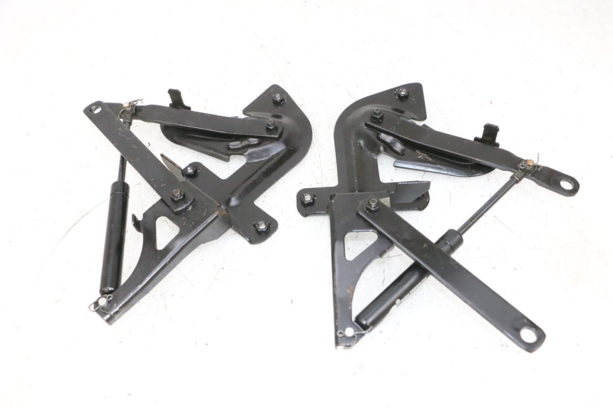 photo de FEDERBEIN HELMFACH JM MOTORS GTS 125 (2015 - 2019) - Hauptansicht