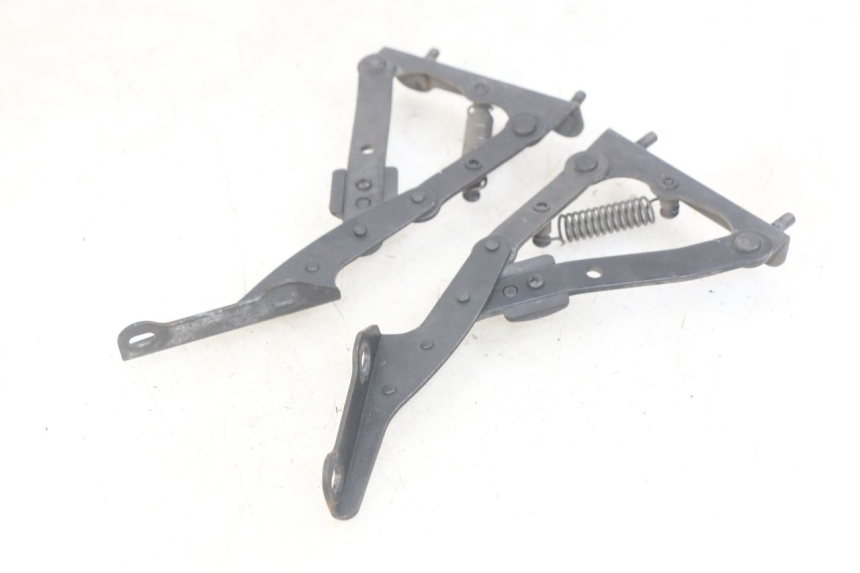 photo de KOFFERRAUMDÄMPFER PIAGGIO MP3 LT 400 (2007 - 2012) - Detailansicht des Bauteils