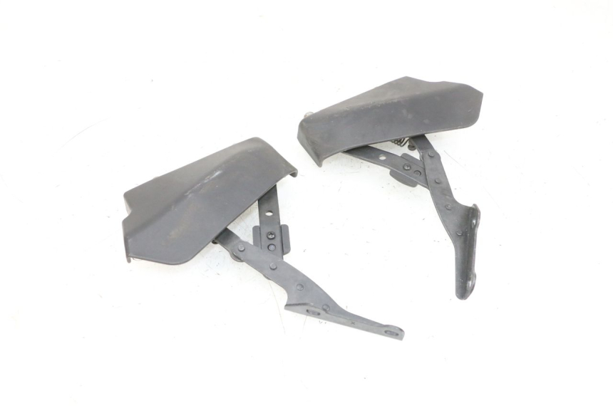 photo de FEDERBEIN HELMFACH PIAGGIO MP3 RL 250 (2006 - 2010) - Detailansicht des Bauteils