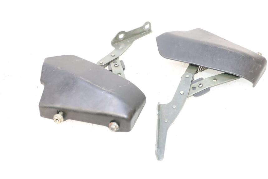 photo de FEDERBEIN HELMFACH PIAGGIO MP3 RL 250 (2006 - 2010) - Detailansicht des Bauteils