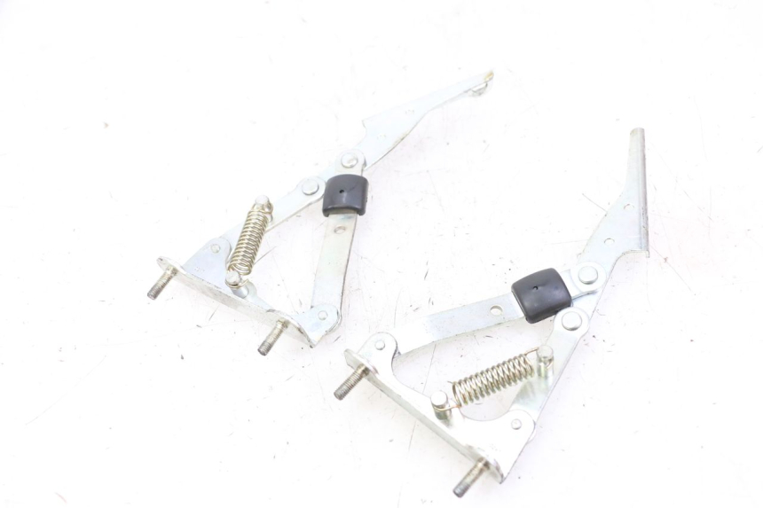 photo de FEDERBEIN HELMFACH PIAGGIO MP3 125 (2006 - 2014) - Detailansicht des Bauteils