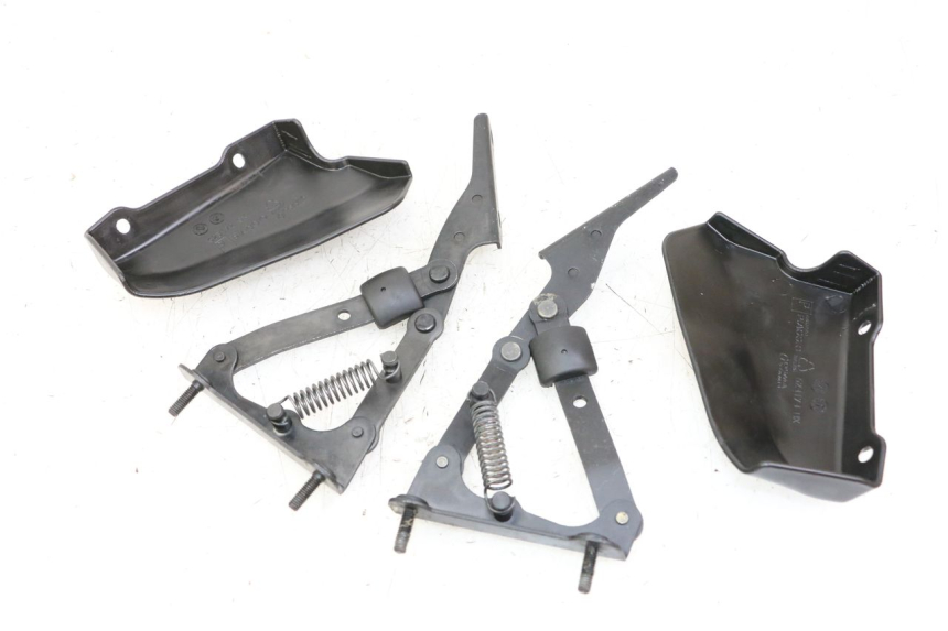 photo de KOFFERRAUMDÄMPFER PIAGGIO MP3 LT 400 (2007 - 2012) - Detailansicht des Bauteils