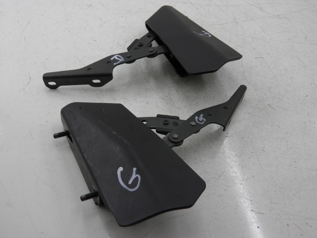 photo de FEDERBEIN HELMFACH PIAGGIO X8 STREET 125 (2006 - 2007) - Detailansicht des Bauteils