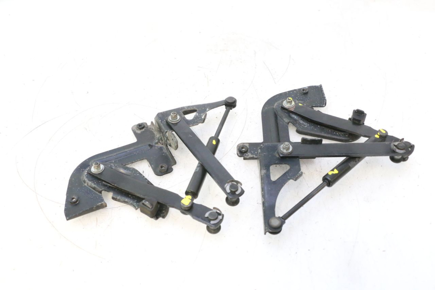 photo de FEDERBEIN HELMFACH PEUGEOT SATELIS 125 (2013 - 2018) - Hauptansicht