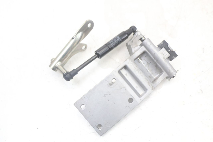 photo de KOFFERRAUMZYLINDER YAMAHA XMAX X-MAX ABS 125 (2017 - 2020) - Detailansicht des Bauteils