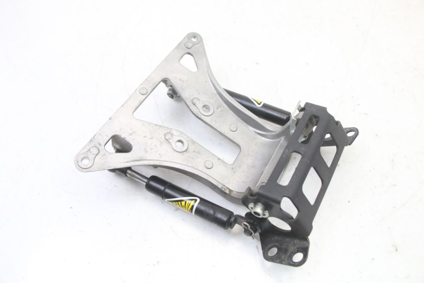 photo de FEDERBEIN SITZ YAMAHA YP T-MAX TMAX 530 (2017 - 2020) - Alternative Perspektive