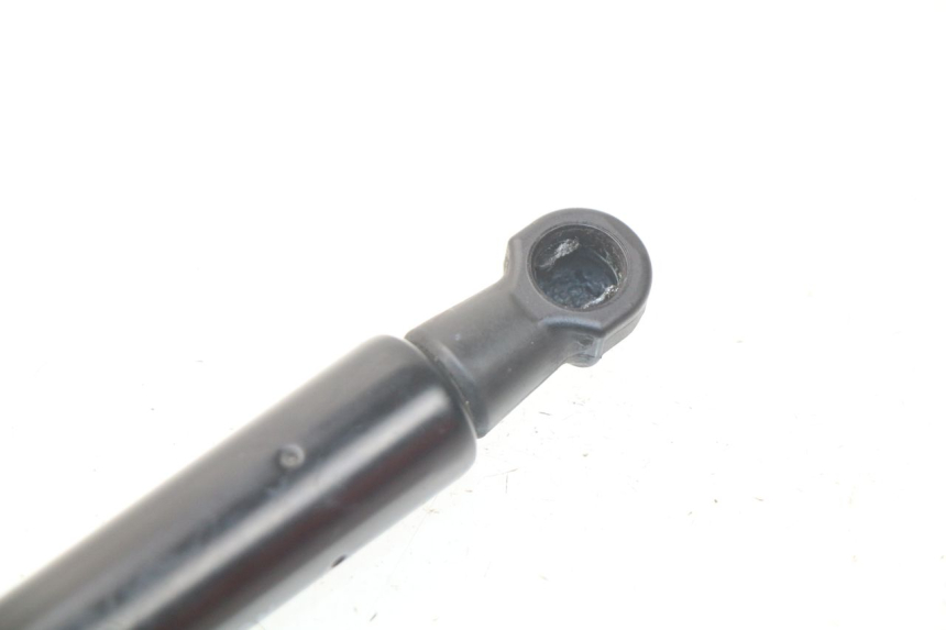 photo de FEDERBEIN SITZ YAMAHA YP X-MAX XMAX 400 (2014 - 2017) - Zoom auf Gebrauchszustand