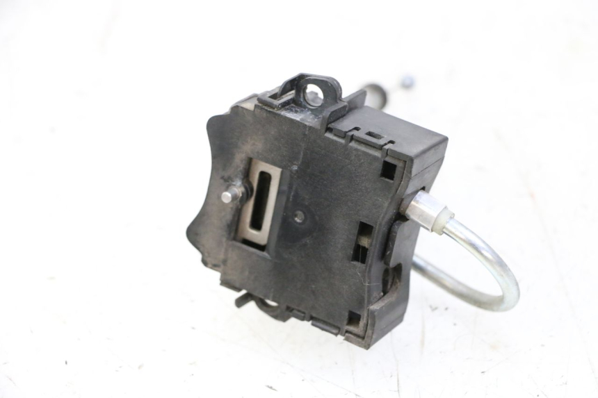 photo de SATTEL SCHLOSS HONDA FORZA ABS 300 (2013 - 2017) - Technische Nahaufnahme