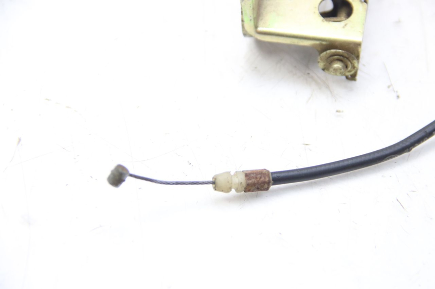 photo de SITZBANKSCHLOSS SYM WOLF SB 125 (2011 - 2018) - Alternative Perspektive