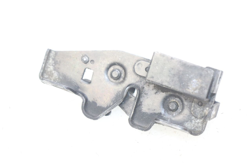 photo de VERRIEGELUNGSKLAPPE HONDA FES PANTHEON 2T 125 (1998 - 2002) - Alternative Perspektive