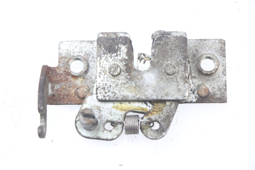 photo de VERRIEGELUNGSKLAPPE HONDA FES PANTHEON 125 (2003 - 2007) - Hauptansicht