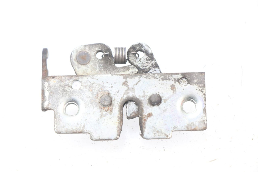 photo de VERRIEGELUNGSKLAPPE HONDA FES PANTHEON 125 (2003 - 2007) - Zoom auf Gebrauchszustand