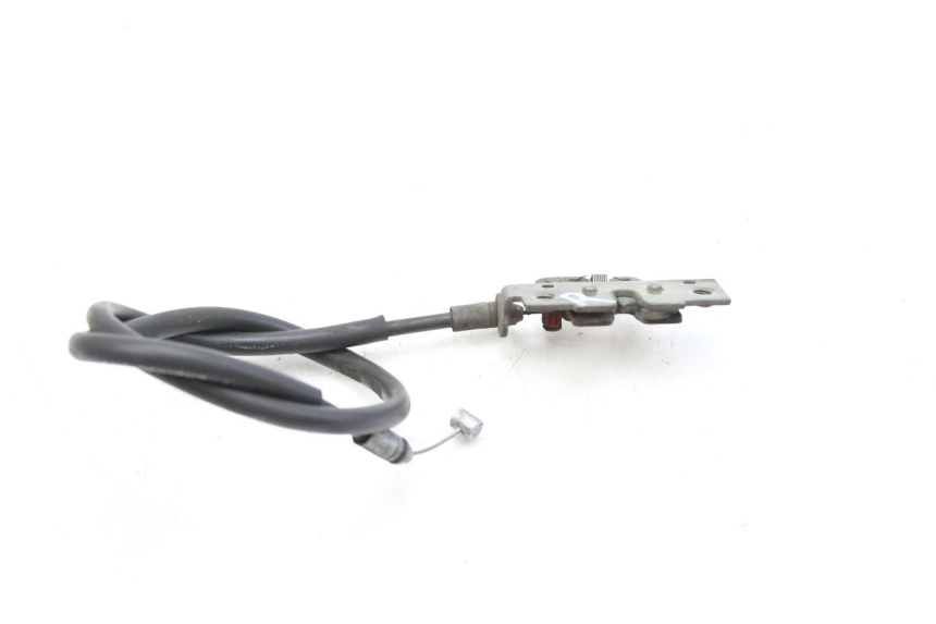 photo de VERRIEGELUNGSKLAPPE HONDA FES PANTHEON 125 (2003 - 2007) - Technische Nahaufnahme