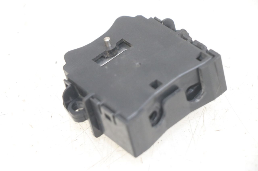 photo de VERRIEGELUNGSKLAPPE HONDA PCX (JF28) 125 (2009 - 2011) - Zoom auf Gebrauchszustand