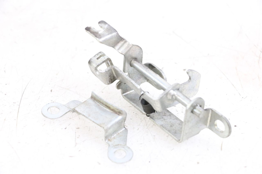 photo de VERRIEGELUNGSKLAPPE HONDA PCX (JF47) 125 (2012 - 2013) - Detailansicht des Bauteils