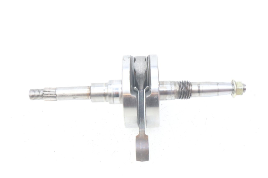 photo de KURBELWELLE KYMCO AGILITY RS 2T 50 (2009 - 2013) - Details der Befestigungspunkte