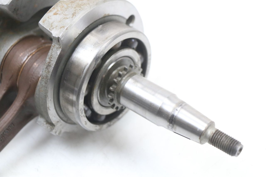 photo de KURBELWELLE HYOSUNG GV AQUILA 125 (2000 - 2009) - Oberflächenzustand und Material