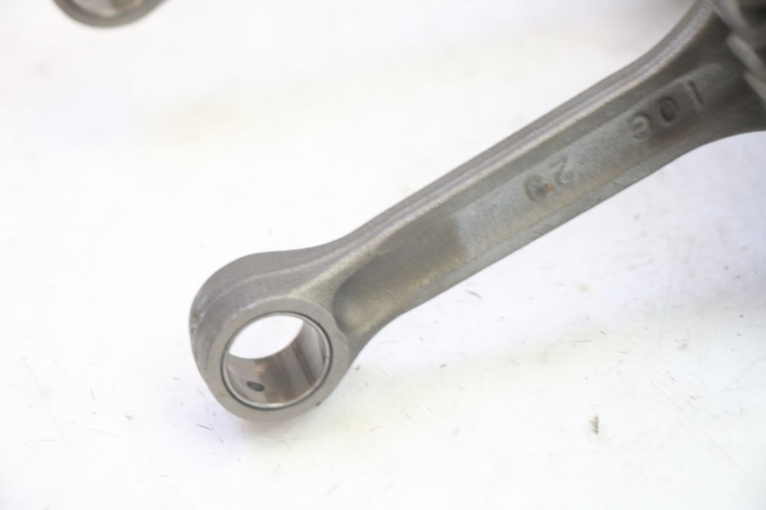 photo de KURBELWELLE SUZUKI BURGMAN EXECUTIVE ABS 650 (2006 - 2012) - Details der Befestigungspunkte