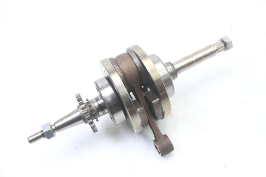 photo de KURBELWELLE PEUGEOT SATELIS 125 (2013 - 2018) - Details der Befestigungspunkte