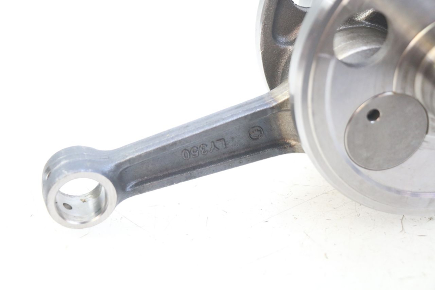 photo de KURBELWELLE SPY RACING F3 350 (2015 - 2022) - Details der Befestigungspunkte