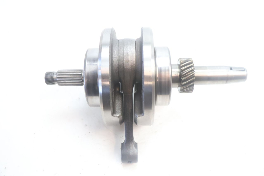 photo de KURBELWELLE SMC XROAD 150 - Details der Befestigungspunkte