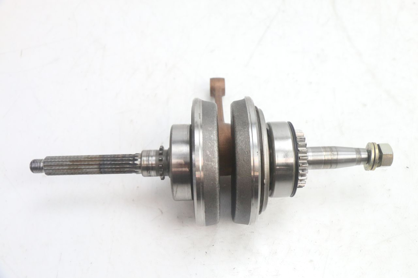 photo de KURBELWELLE YAMAHA YP MAJESTY 125 (1998 - 2001) - Details der Befestigungspunkte