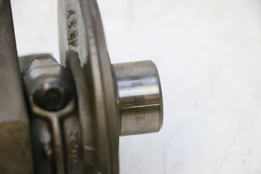 photo de KURBELWELLE YAMAHA YZF R GENESIS 750 (1993 - 1998) - Details der Befestigungspunkte