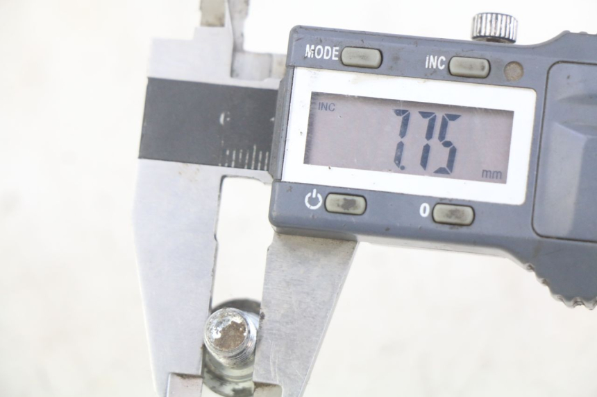 photo de BREMSSCHEIBENBEFESTIGUNGSSCHRAUBE ORION AGB37 CRF1 DIRT BIKE 125 (2013 - 2021) - Alternative Perspektive