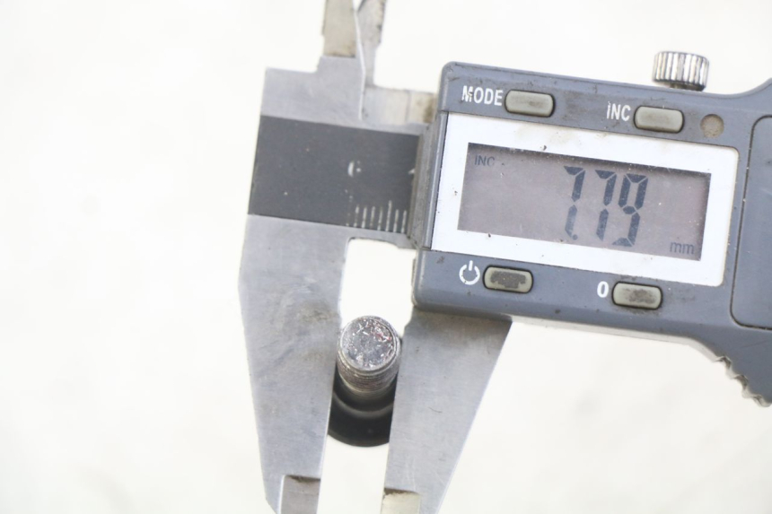 photo de BREMSSCHEIBENBEFESTIGUNGSSCHRAUBE KYMCO AGILITY 16+ 4T 50 (2018 - 2023) - Alternative Perspektive