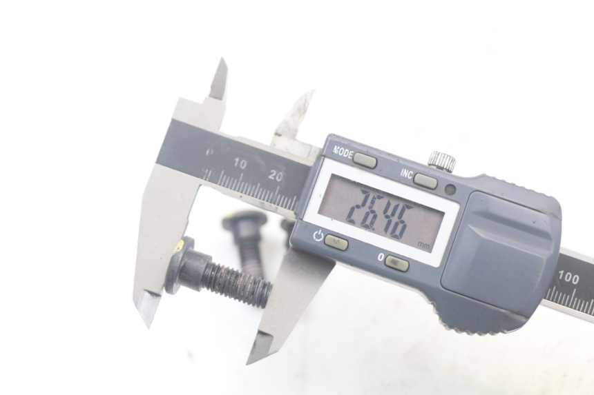 photo de BREMSSCHEIBENBOLZEN KYMCO AGILITY 4T 50 (2018 - 2022) - Technische Nahaufnahme