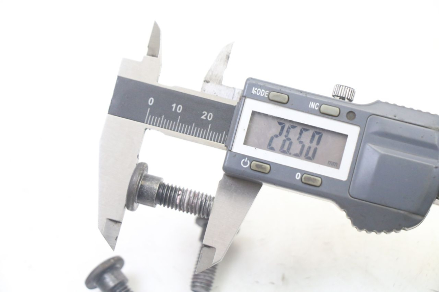 photo de BREMSSCHEIBENBOLZEN KYMCO AGILITY 4T 50 (2018 - 2022) - Alternative Perspektive